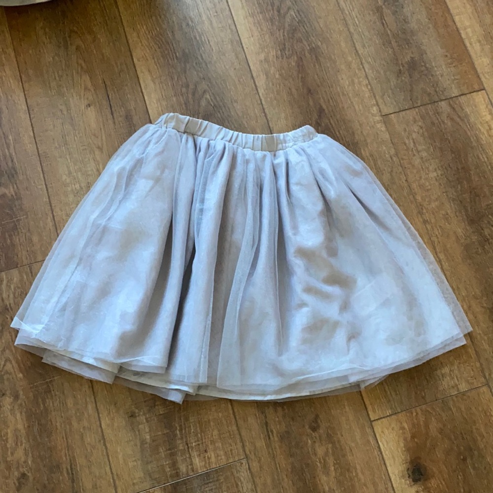 Old navy gray tulle skirt size 4T